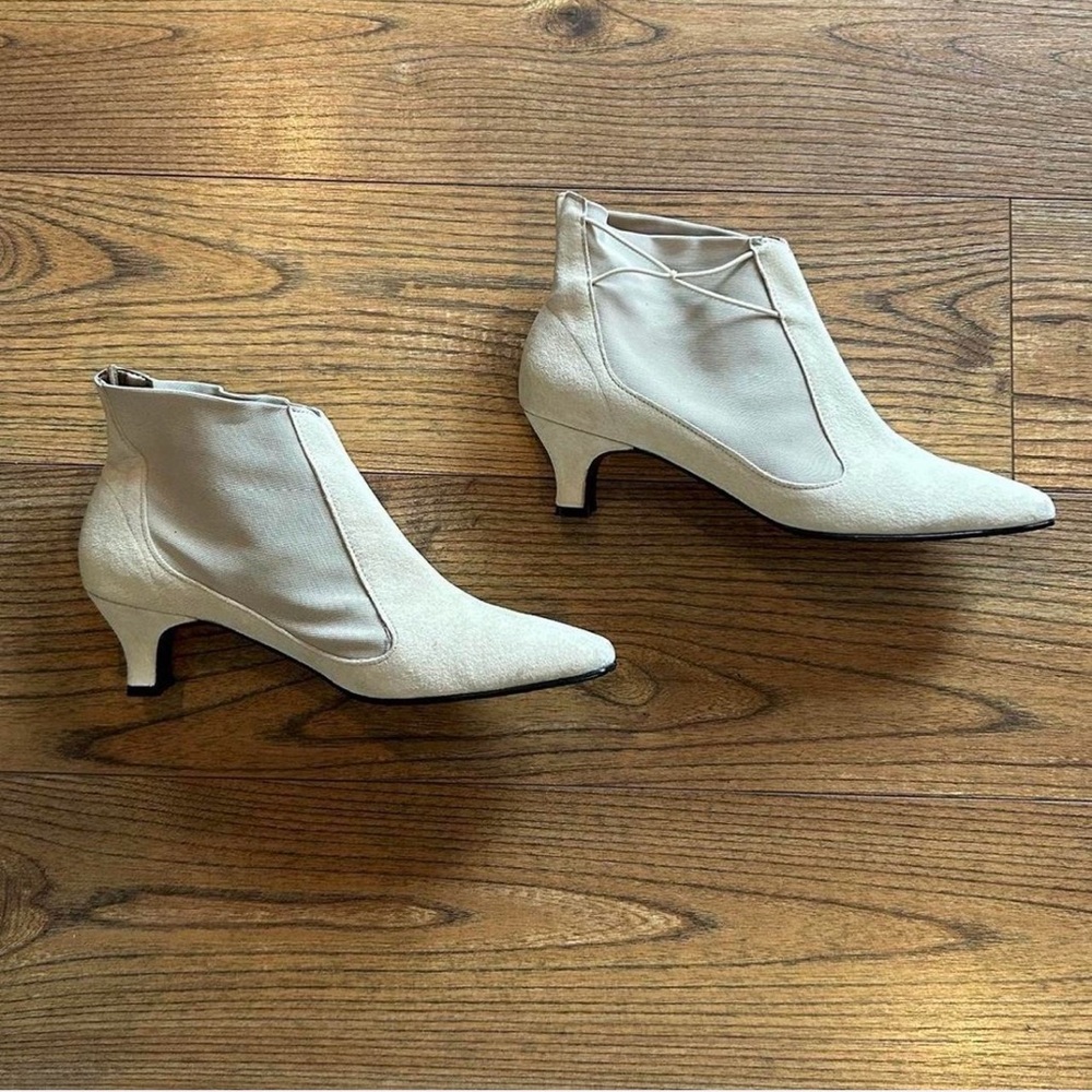 Women's Ivory Tan Suede Pointed-Toe Kitten Heel Ankle Boots